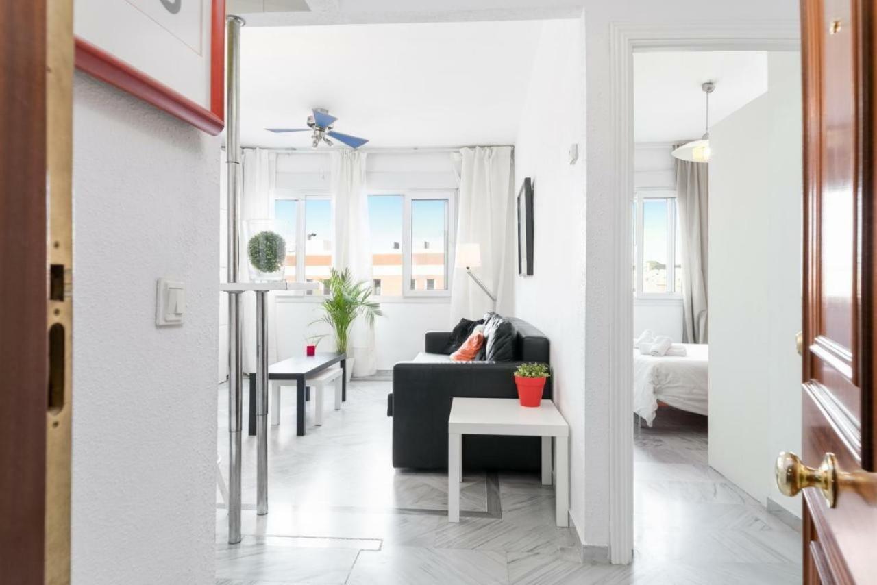 Lovely Suite With River Views And Parking Malaga Luaran gambar